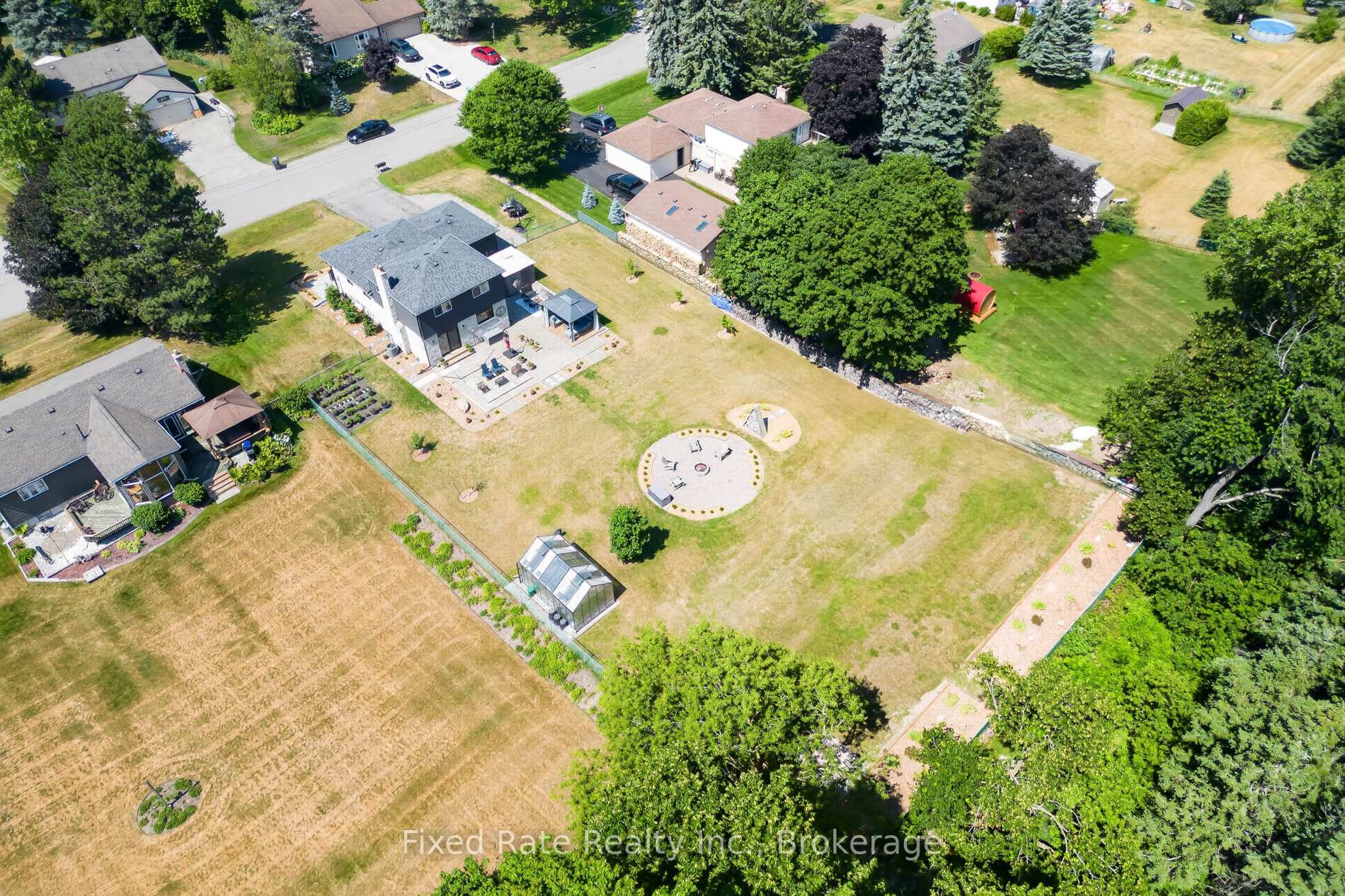Photo 37 of 66 Holmes Drive, Caledon, Mono Mills — HOMEH