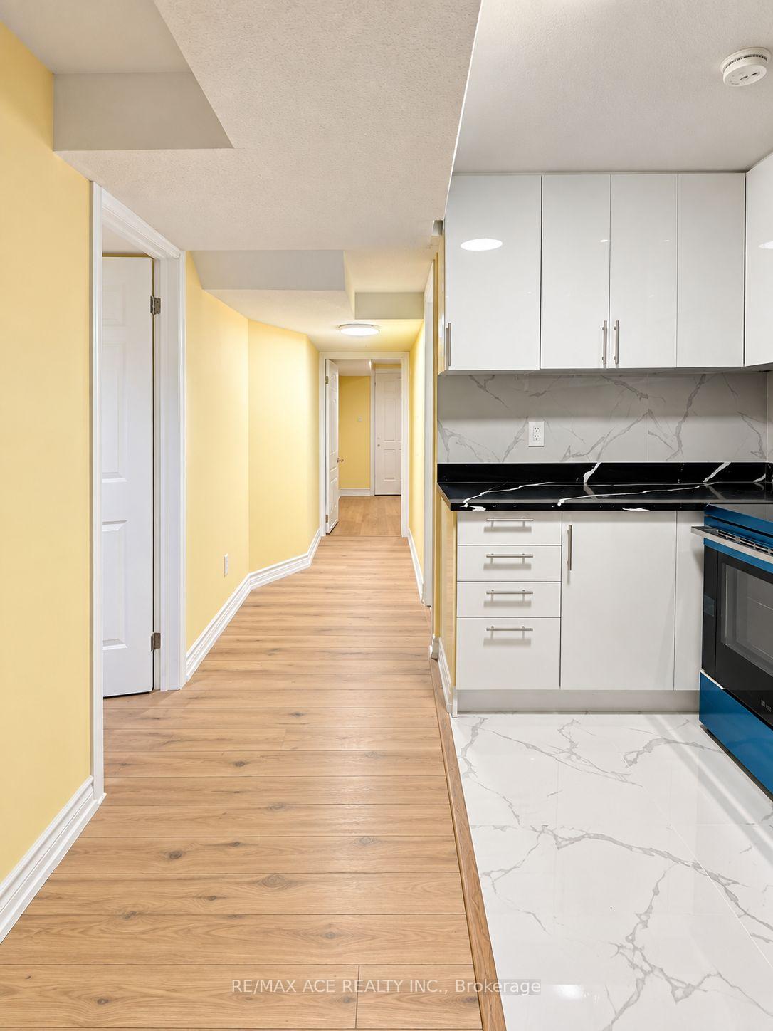Photo 4 of Unit Bsmt, 57 Steppingstone Trail, Scarborough, Rouge — HOMEH
