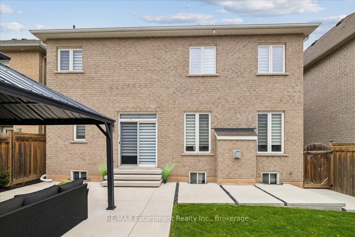 Photo 45 of 2400 Spring Meadow Way, Oakville, Westmount — HOMEH
