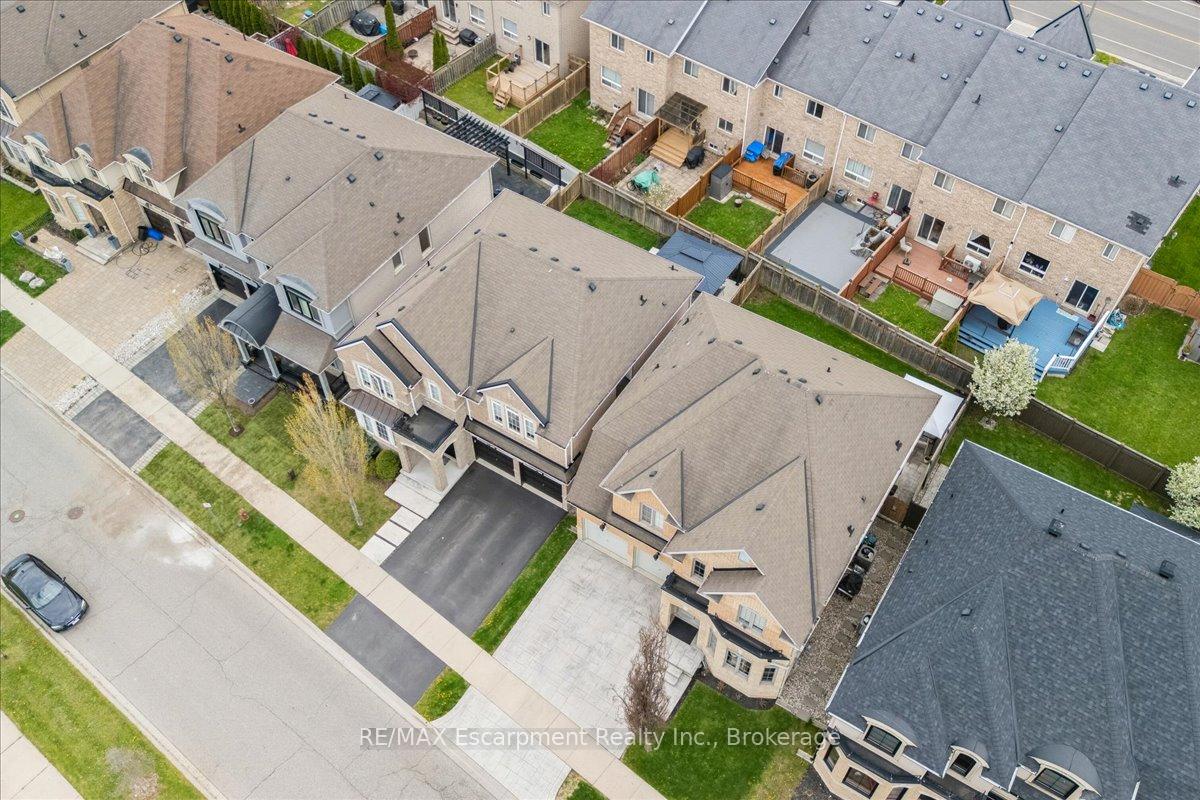 Photo 48 of 2400 Spring Meadow Way, Oakville, Westmount — HOMEH