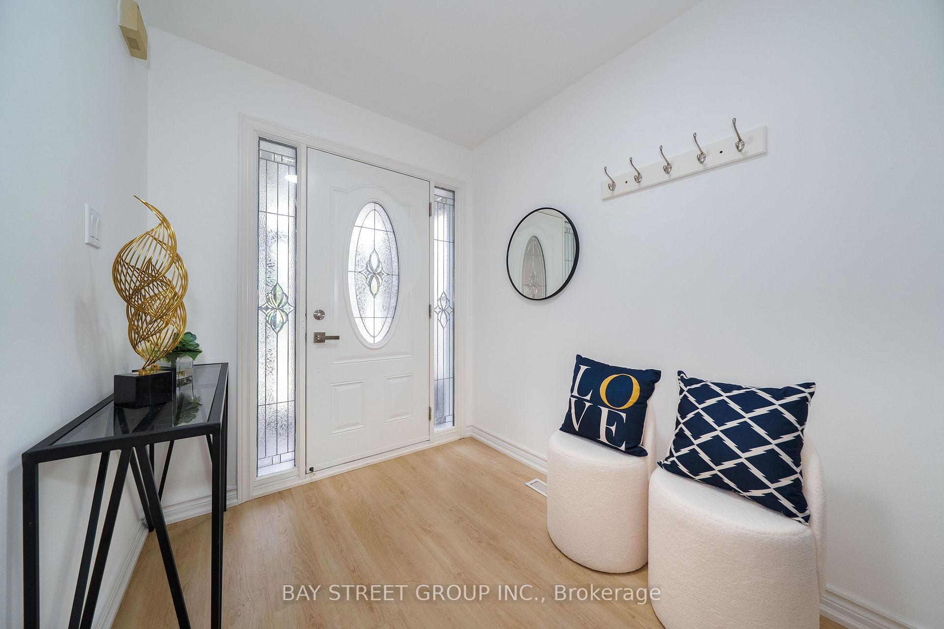 Photo 5 of 45 Thurman Road, Vaughan, Lakeview Estates — HOMEH