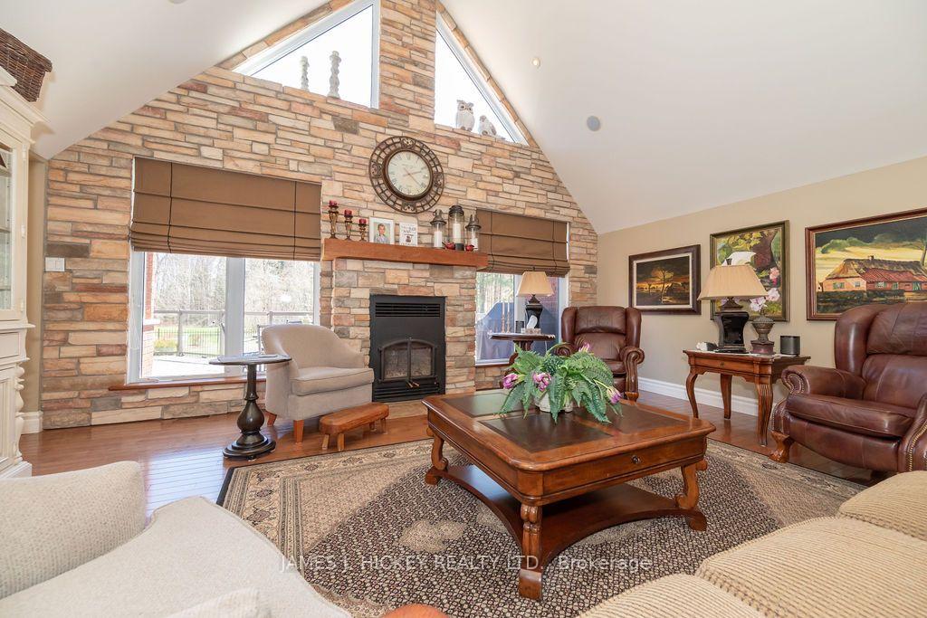 Photo 7 of 182 River Drive, Petawawa, Petawawa — HOMEH