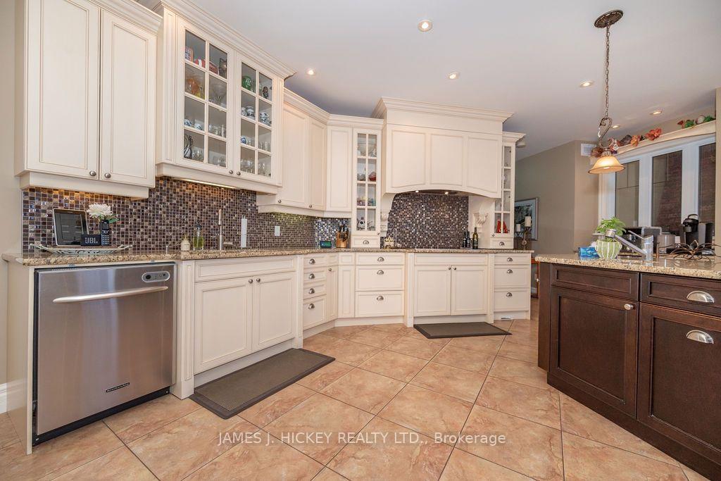 Photo 14 of 182 River Drive, Petawawa, Petawawa — HOMEH