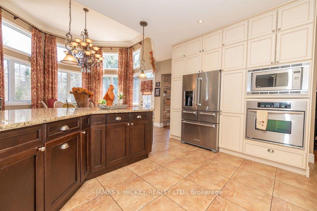 Photo 16 of 182 River Drive, Petawawa, Petawawa — HOMEH