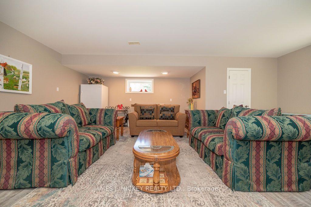 Photo 34 of 182 River Drive, Petawawa, Petawawa — HOMEH