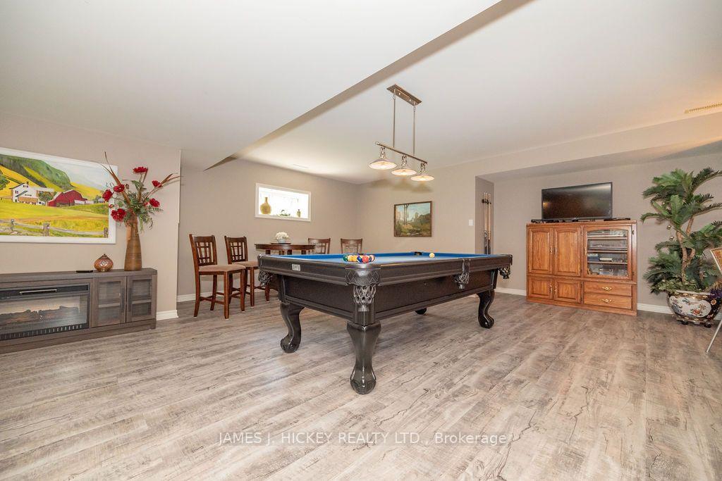 Photo 35 of 182 River Drive, Petawawa, Petawawa — HOMEH