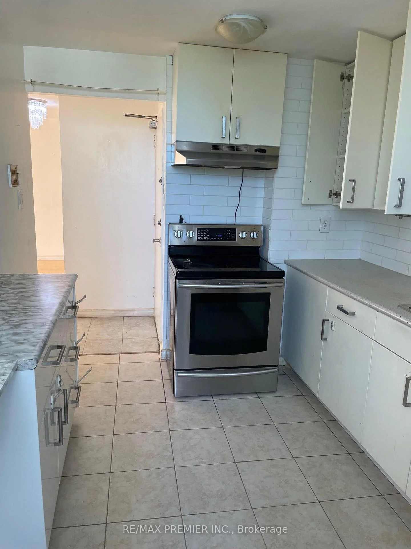 Photo 13 of Unit 408, 320 Dixon Road, Etobicoke, Kingsview Village-The Westway — HOMEH