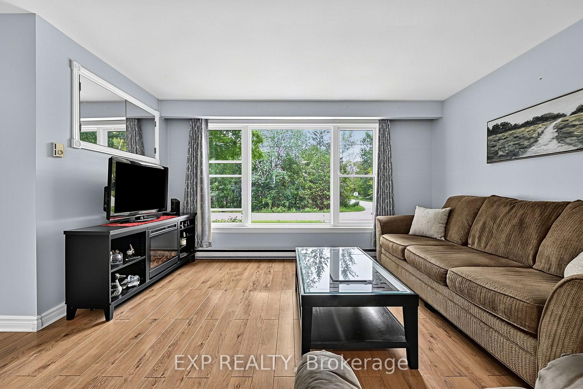 Photo 11 of 19 Faircrest Avenue, Georgina, Sutton & Jackson's Point — HOMEH