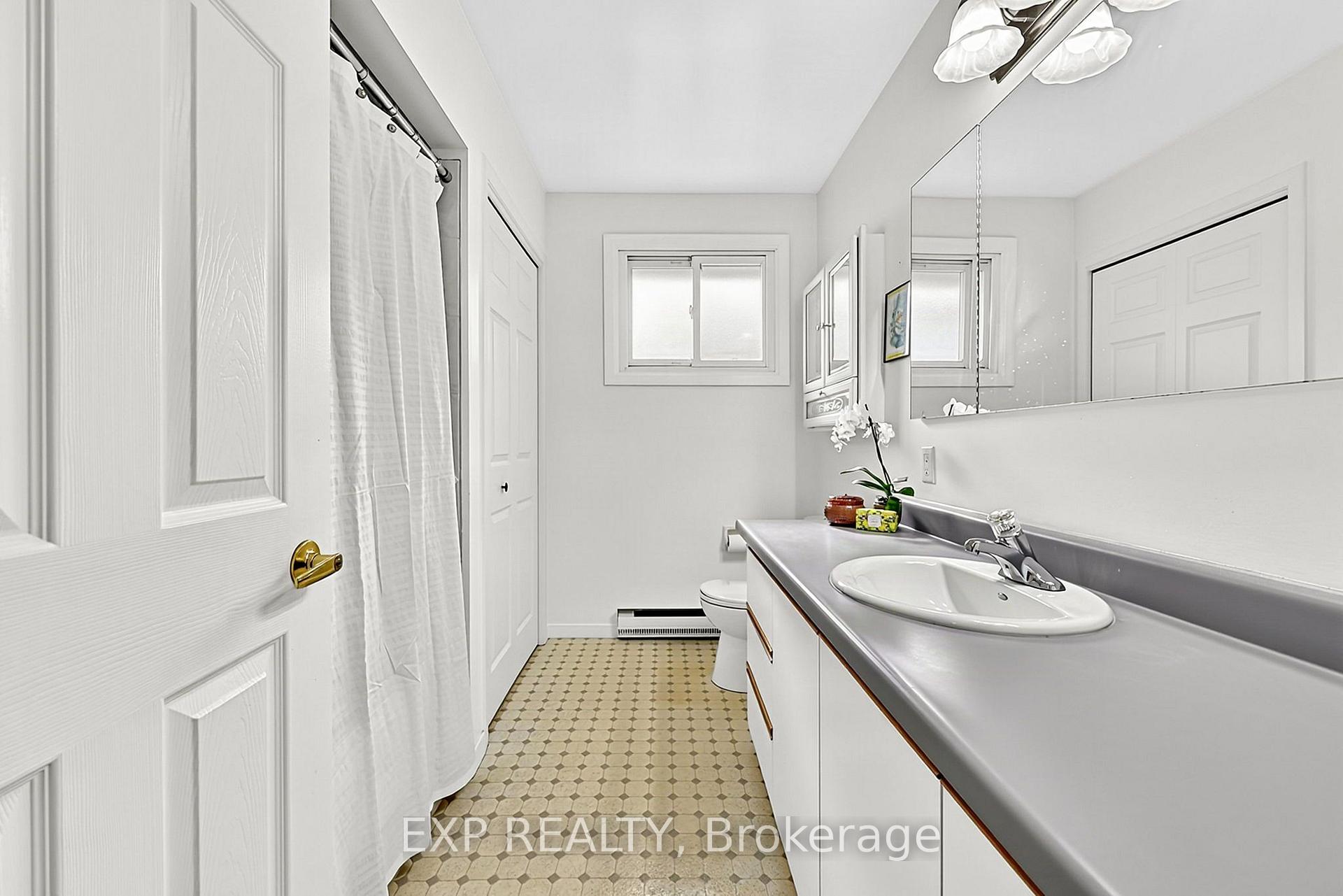 Photo 16 of 19 Faircrest Avenue, Georgina, Sutton & Jackson's Point — HOMEH