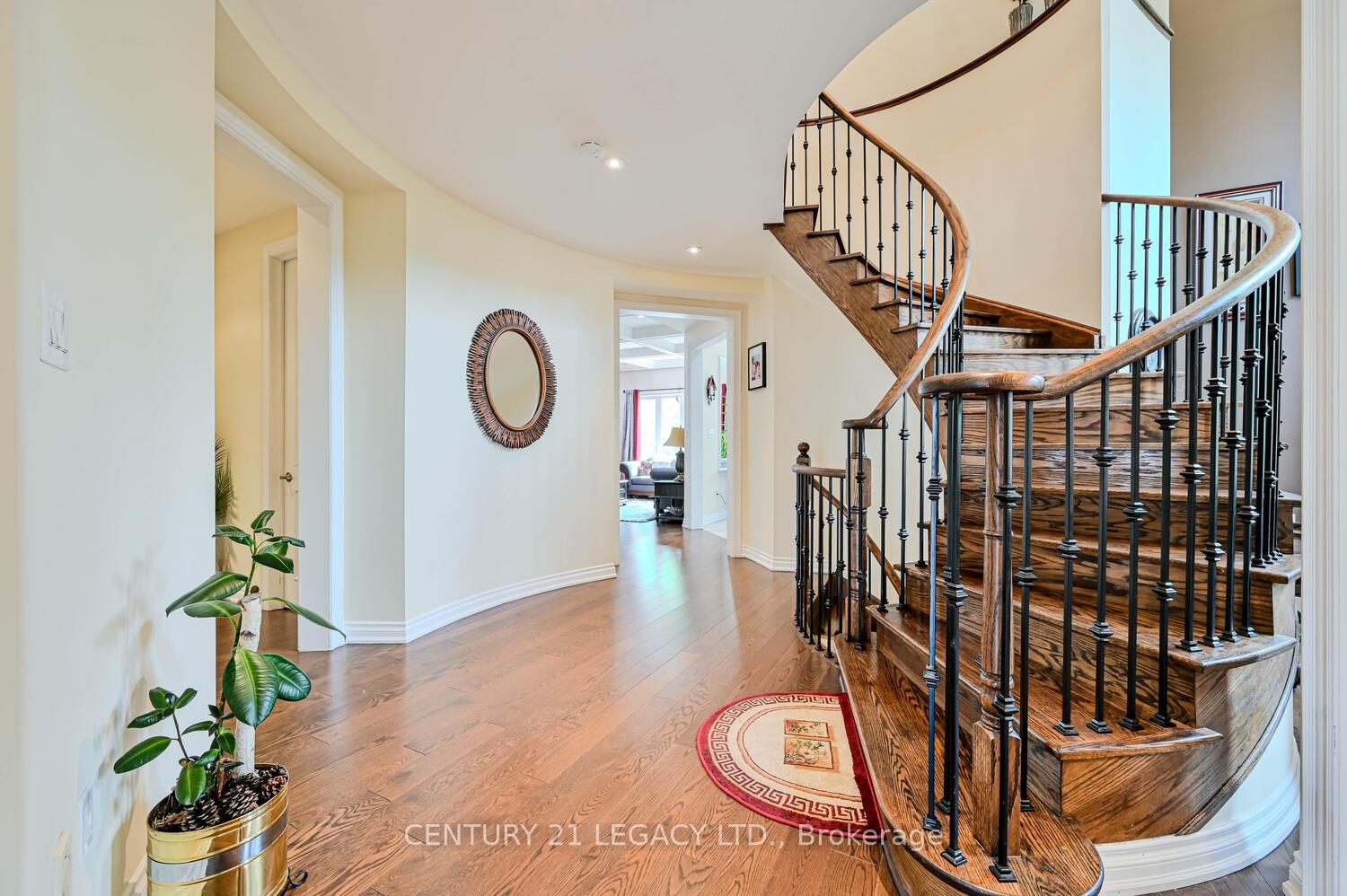 Photo 13 of 34 Cannington Crescent, Brampton, Credit Valley — HOMEH