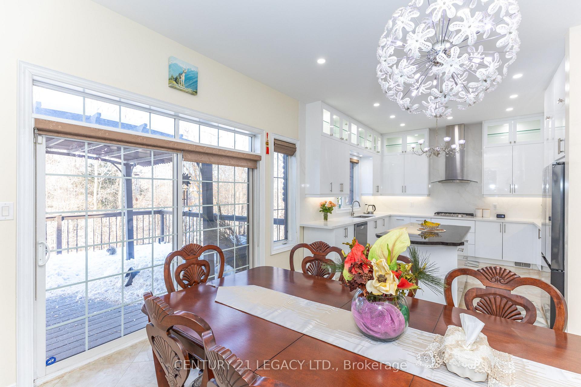 Photo 17 of 34 Cannington Crescent, Brampton, Credit Valley — HOMEH