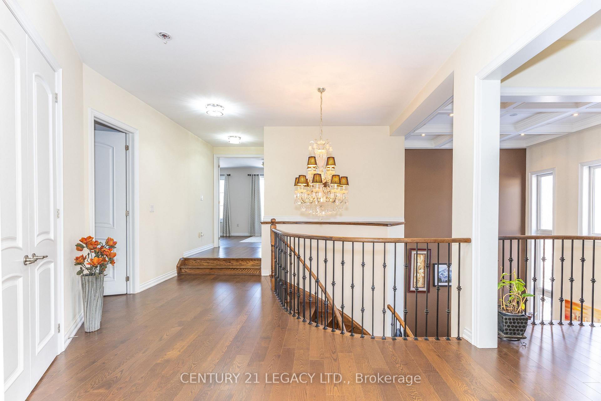 Photo 26 of 34 Cannington Crescent, Brampton, Credit Valley — HOMEH