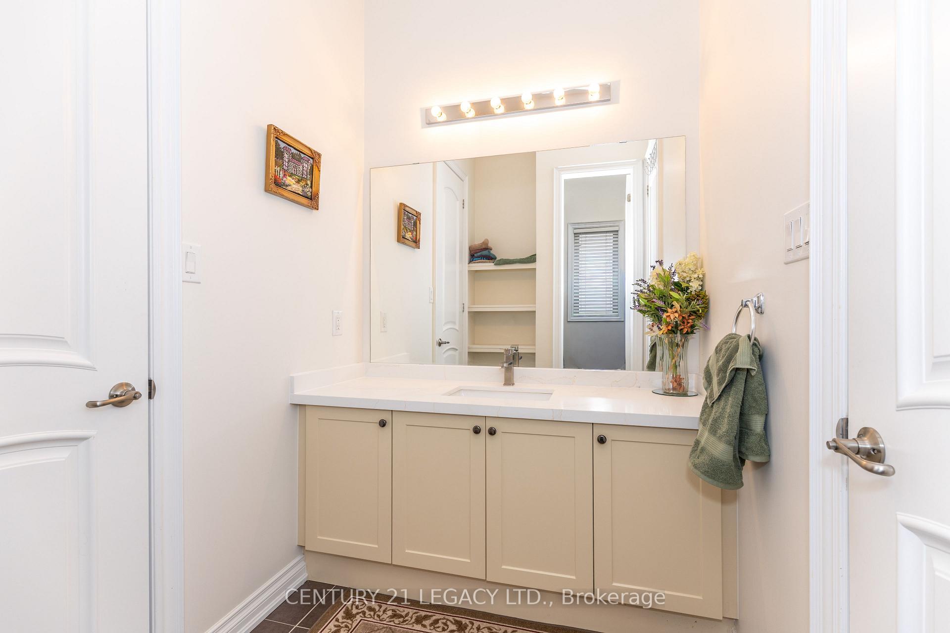 Photo 36 of 34 Cannington Crescent, Brampton, Credit Valley — HOMEH