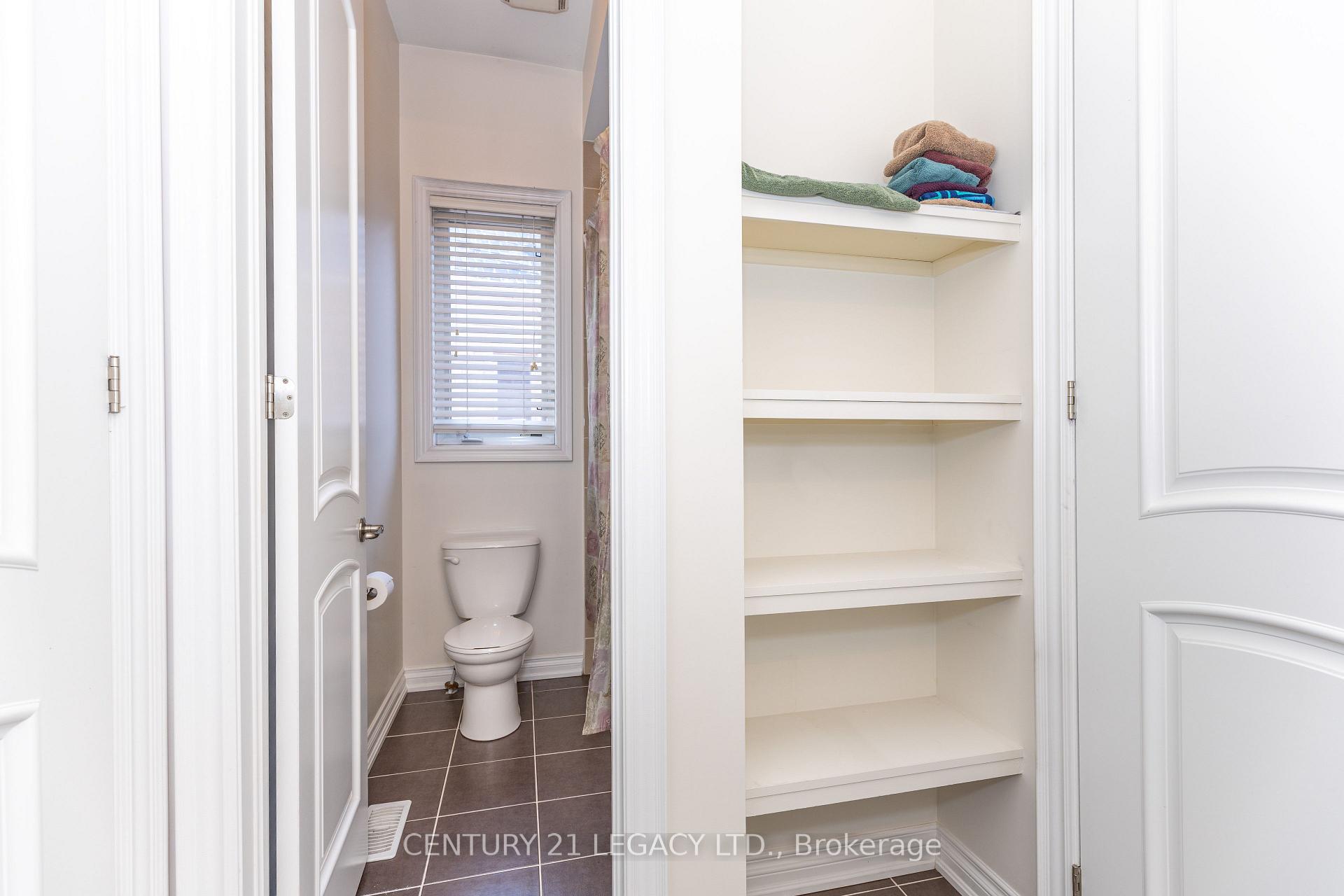 Photo 37 of 34 Cannington Crescent, Brampton, Credit Valley — HOMEH