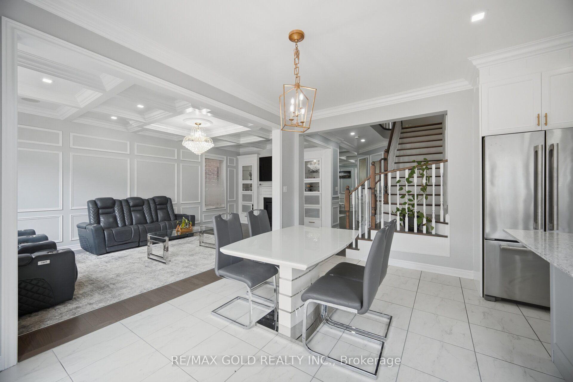 Photo 9 of 78 Pennycross Crescent, Brampton, Northwest Brampton — HOMEH