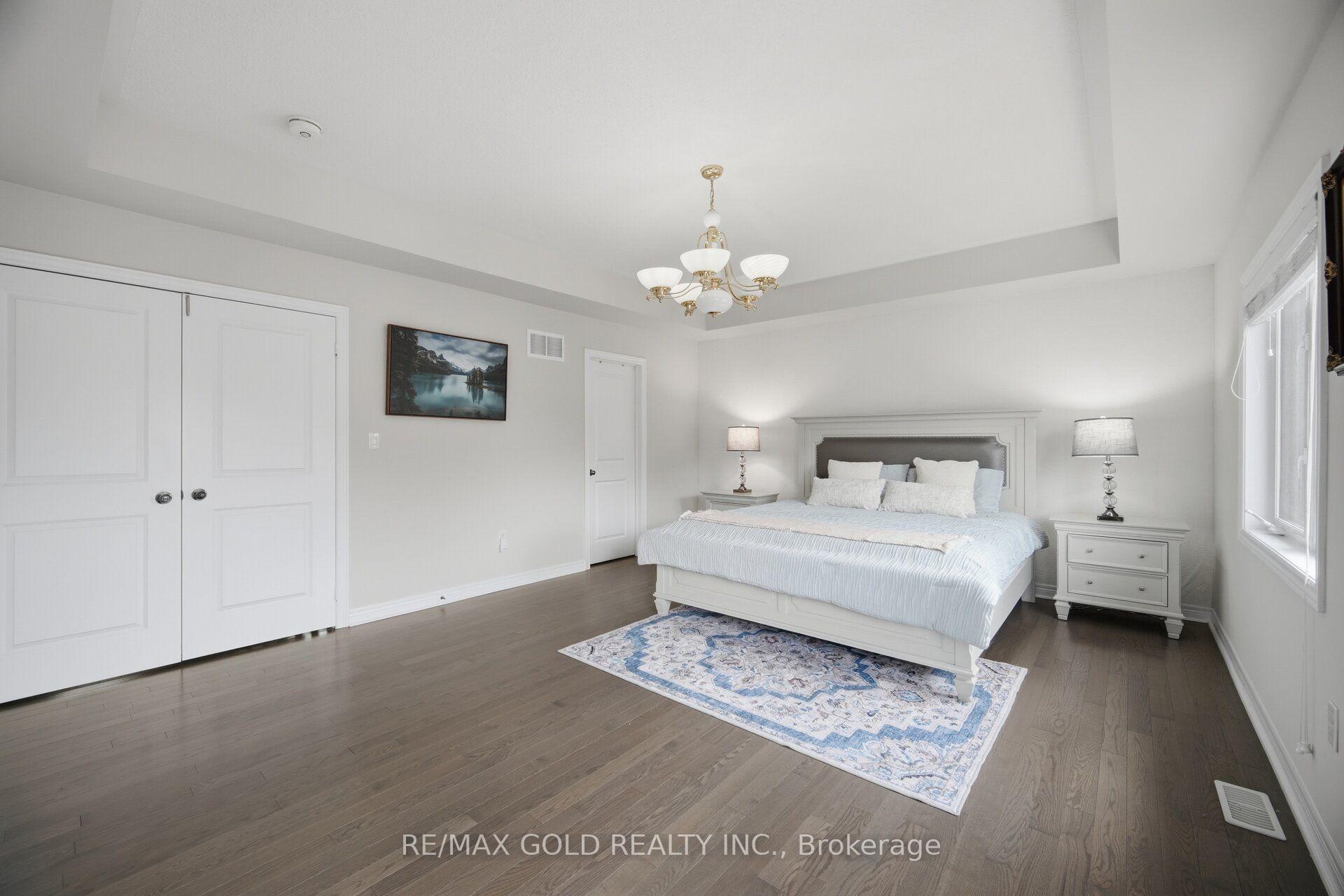 Photo 15 of 78 Pennycross Crescent, Brampton, Northwest Brampton — HOMEH