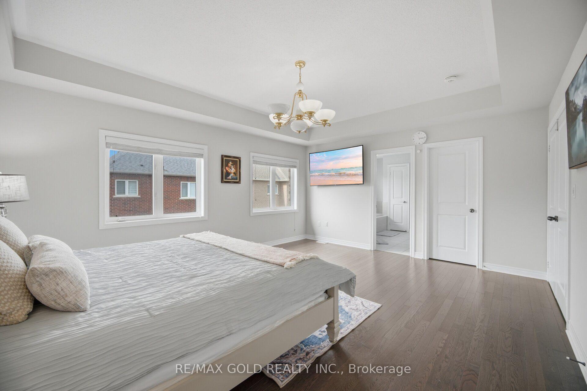 Photo 17 of 78 Pennycross Crescent, Brampton, Northwest Brampton — HOMEH