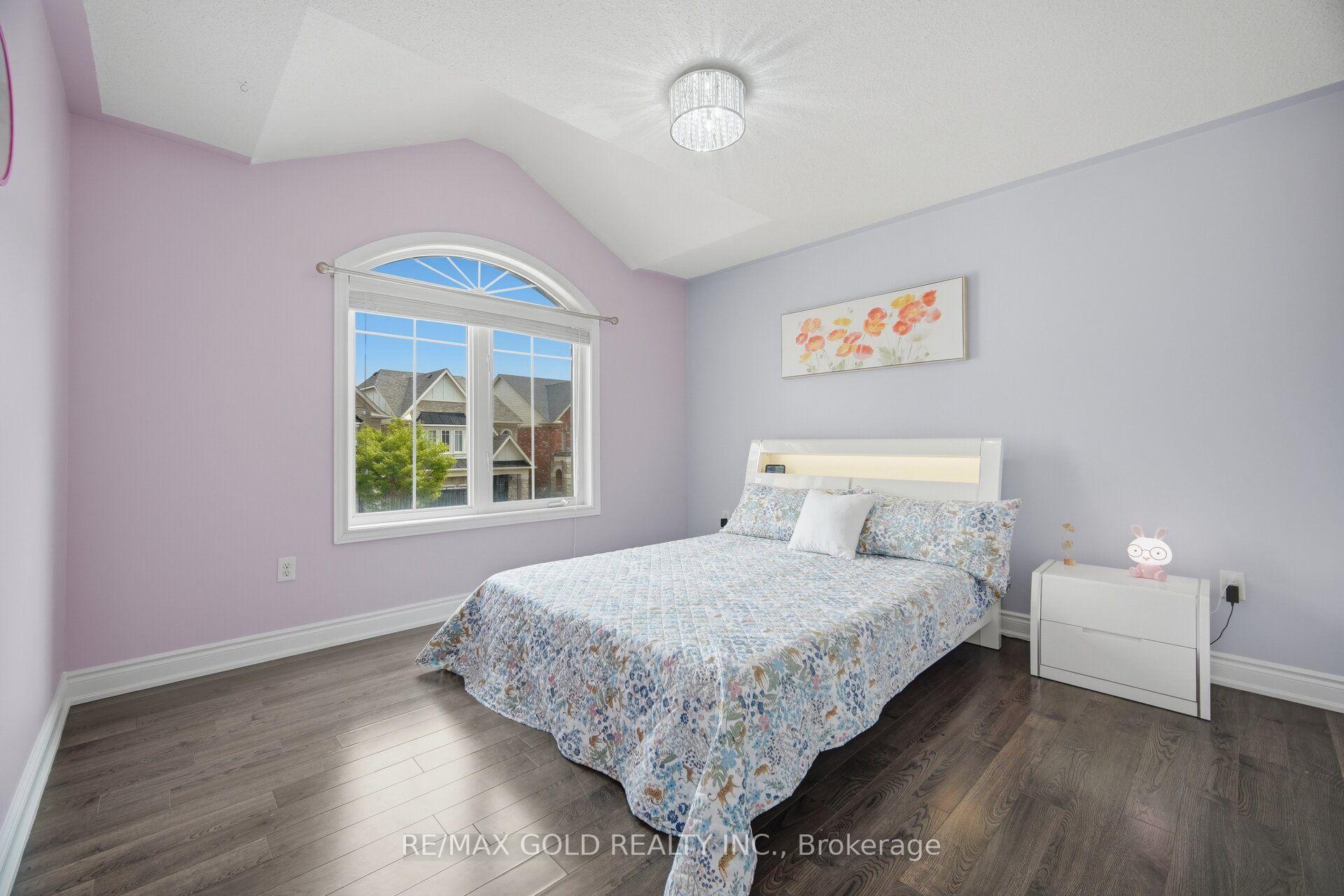 Photo 21 of 78 Pennycross Crescent, Brampton, Northwest Brampton — HOMEH