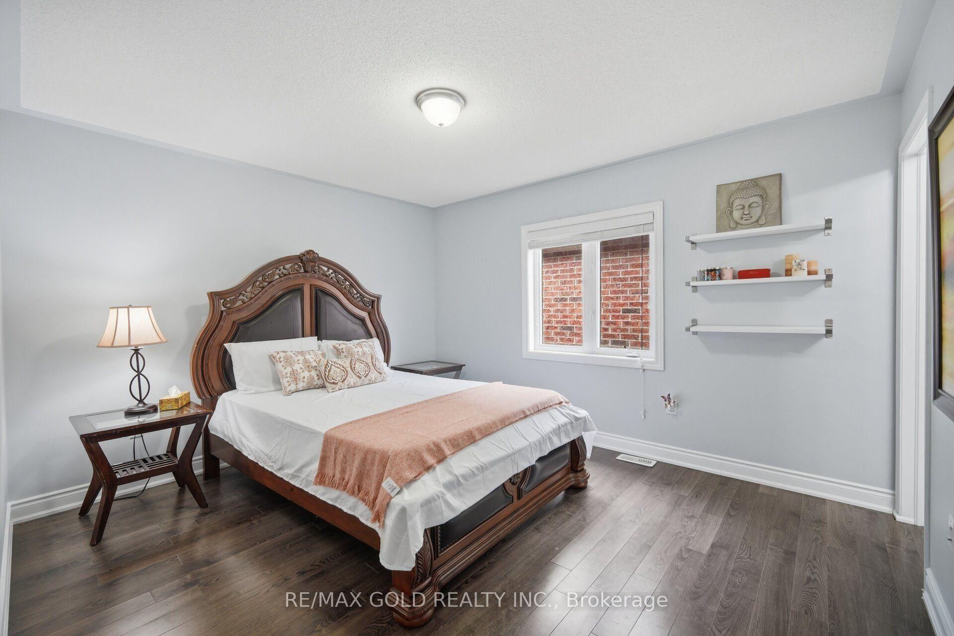 Photo 22 of 78 Pennycross Crescent, Brampton, Northwest Brampton — HOMEH