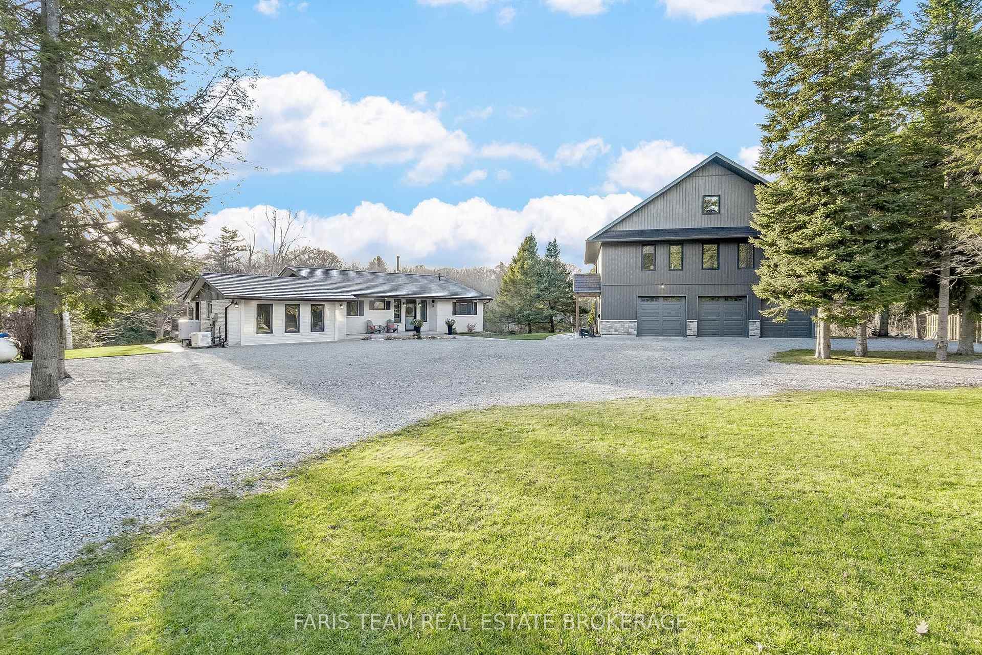 Photo of 1520 Rosemount Road