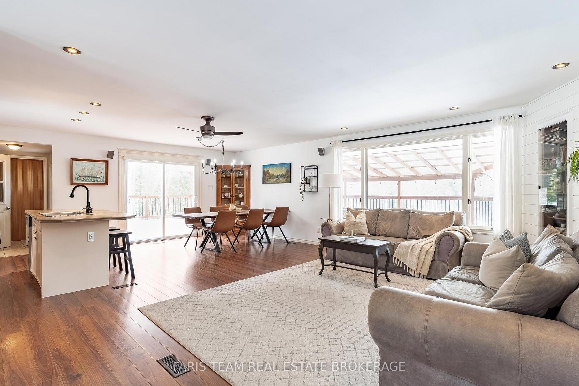 Photo 11 of 1520 Rosemount Road, Tay, Rural Tay — HOMEH