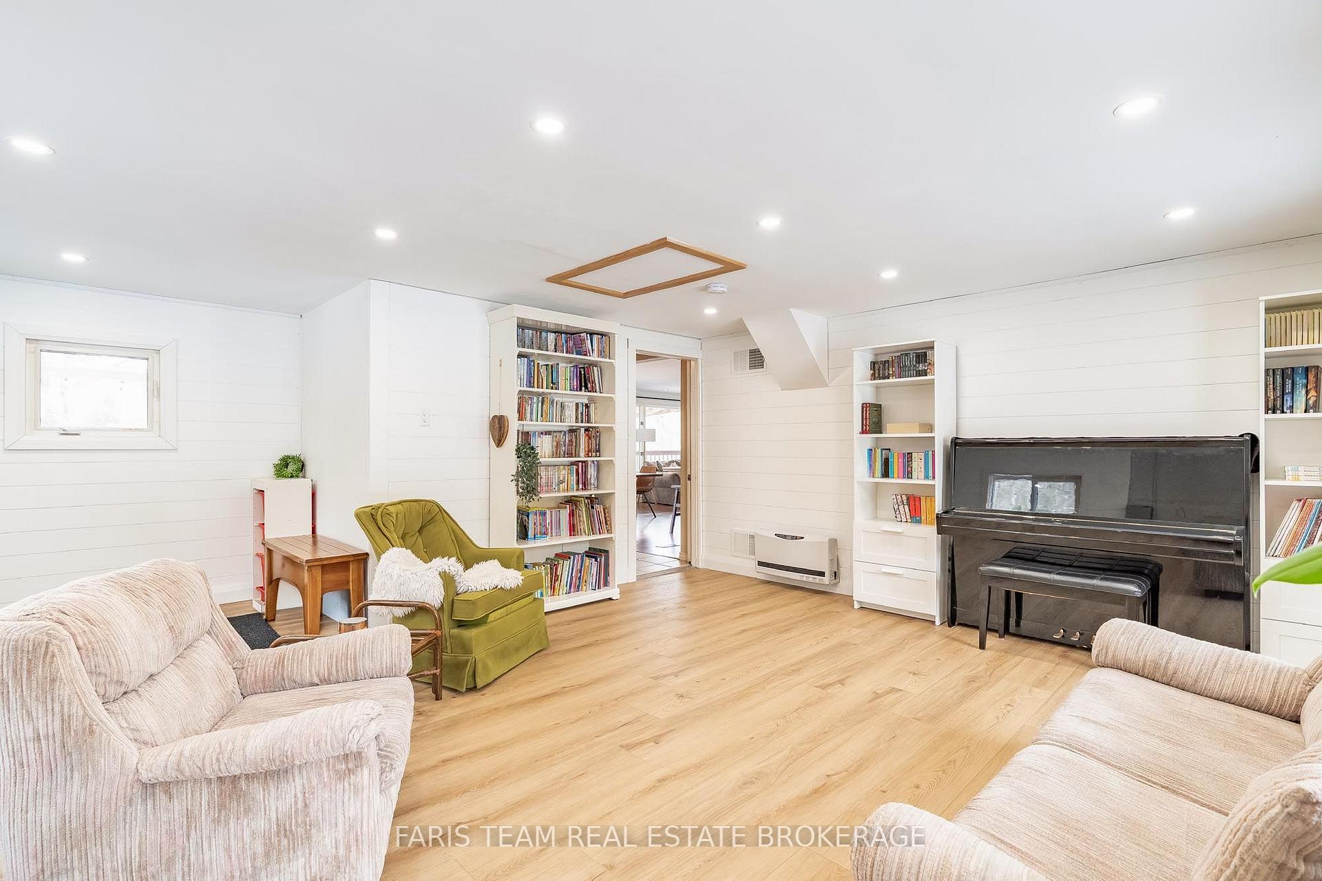 Photo 13 of 1520 Rosemount Road, Tay, Rural Tay — HOMEH