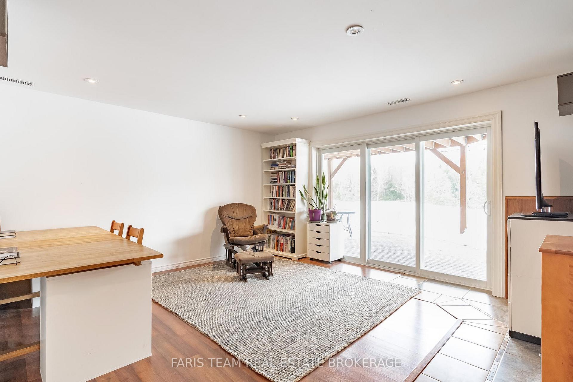 Photo 18 of 1520 Rosemount Road, Tay, Rural Tay — HOMEH