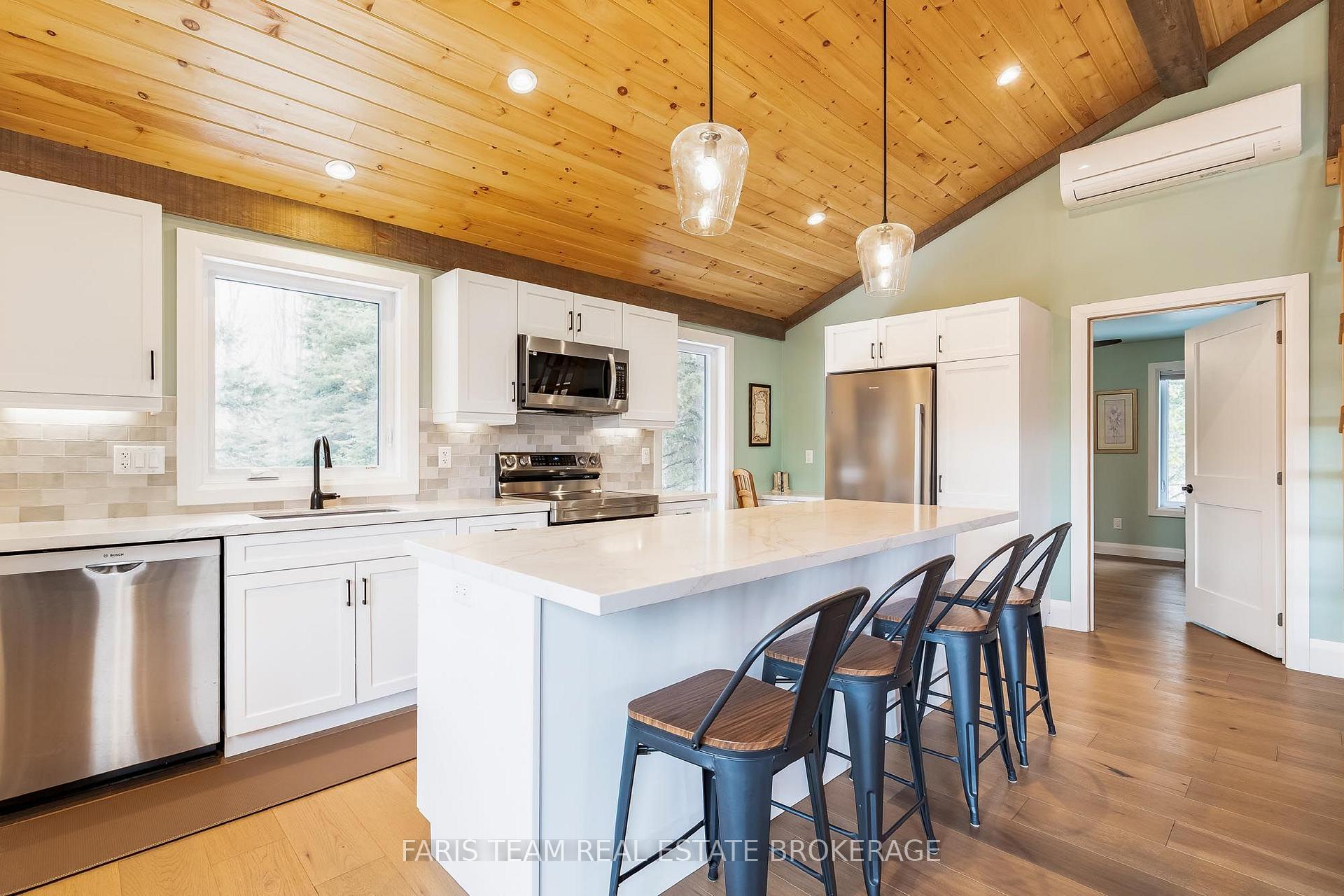 Photo 23 of 1520 Rosemount Road, Tay, Rural Tay — HOMEH