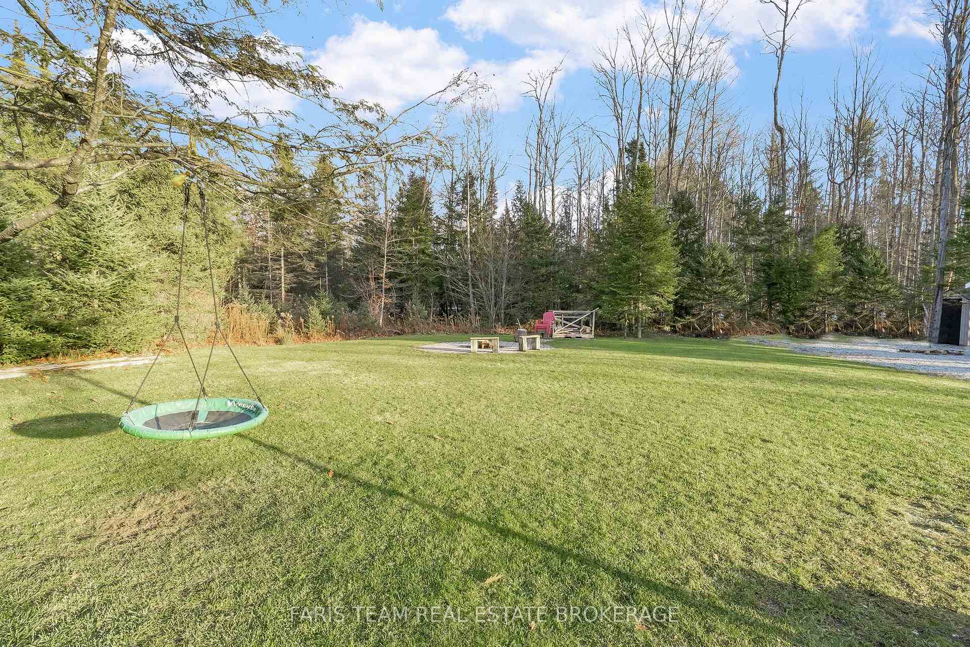 Photo 37 of 1520 Rosemount Road, Tay, Rural Tay — HOMEH