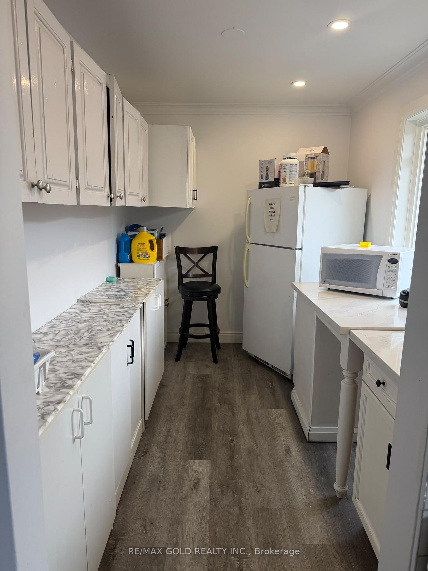 Photo 3 of 58 Kingsmere Crescent, Brampton, Northwood Park — HOMEH