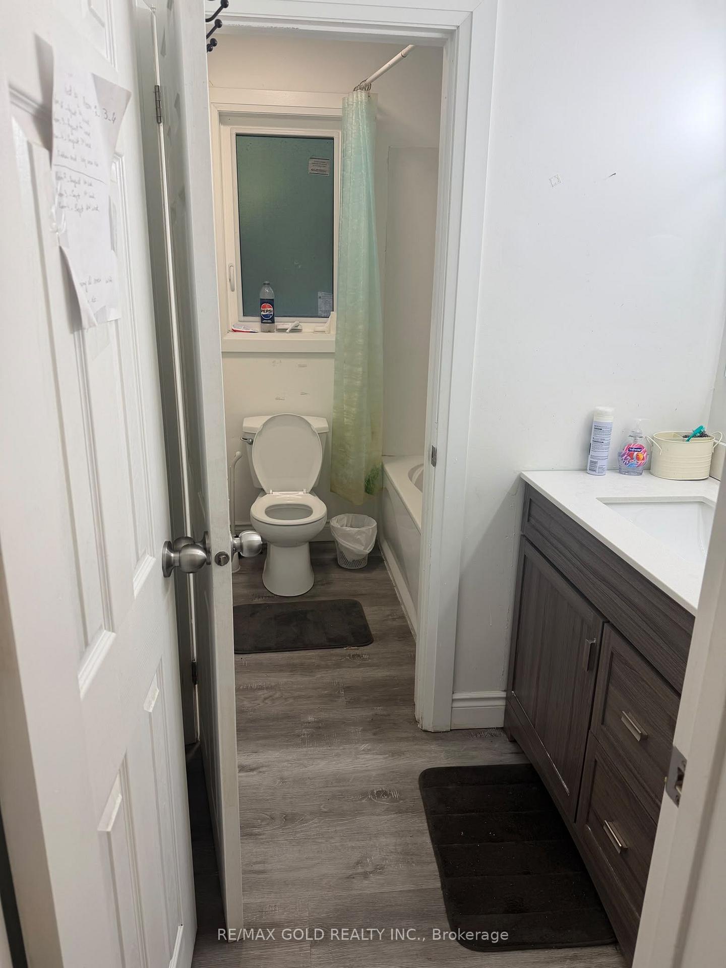 Photo 8 of 58 Kingsmere Crescent, Brampton, Northwood Park — HOMEH