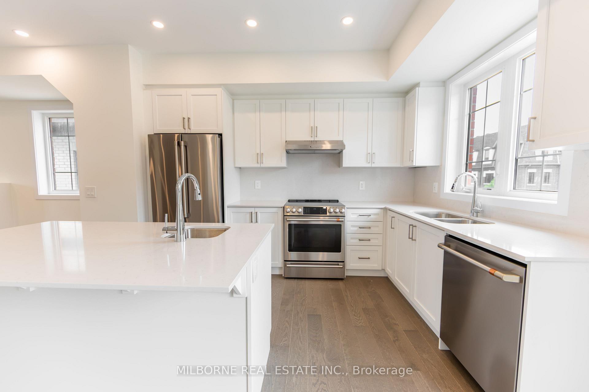 Photo 4 of 38 Fred Beaton Place, King, King City — HOMEH
