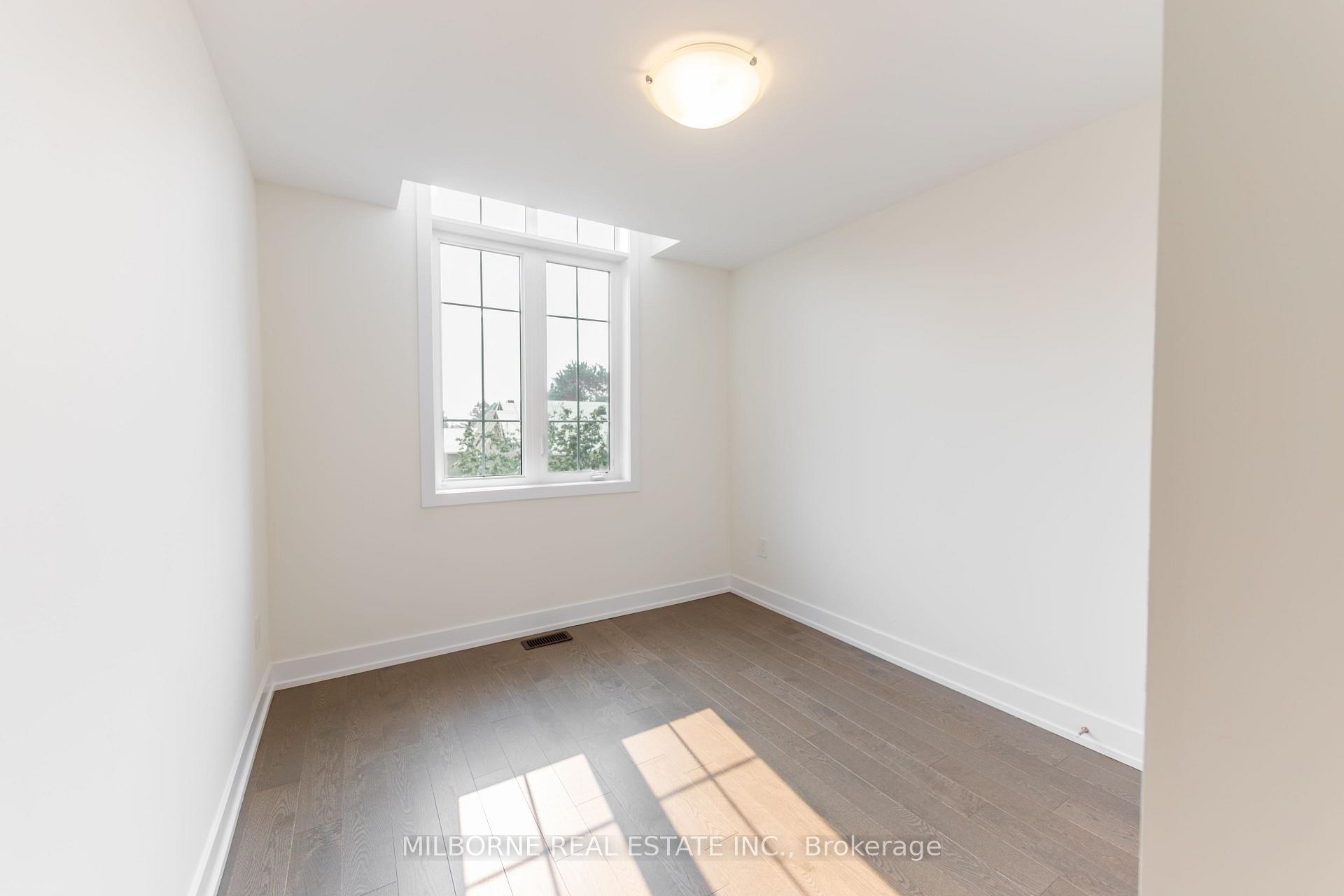 Photo 19 of 38 Fred Beaton Place, King, King City — HOMEH