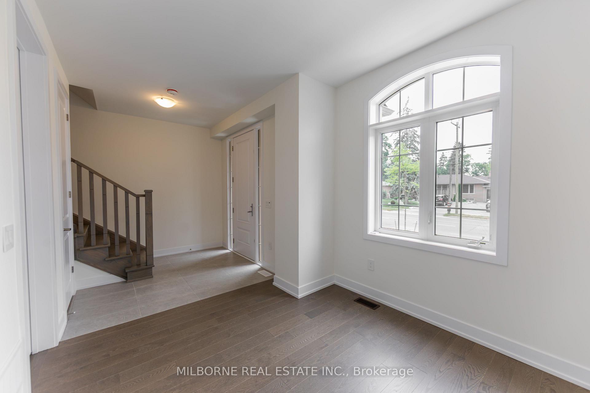 Photo 22 of 38 Fred Beaton Place, King, King City — HOMEH