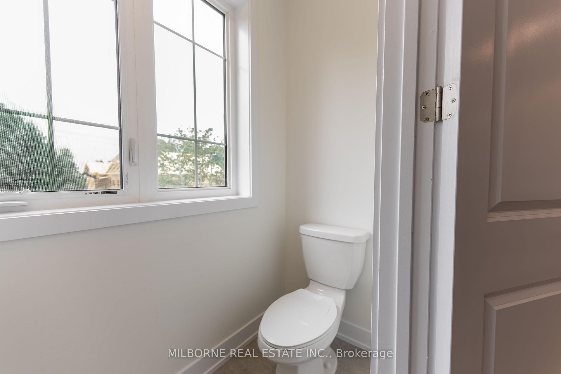 Photo 24 of 38 Fred Beaton Place, King, King City — HOMEH