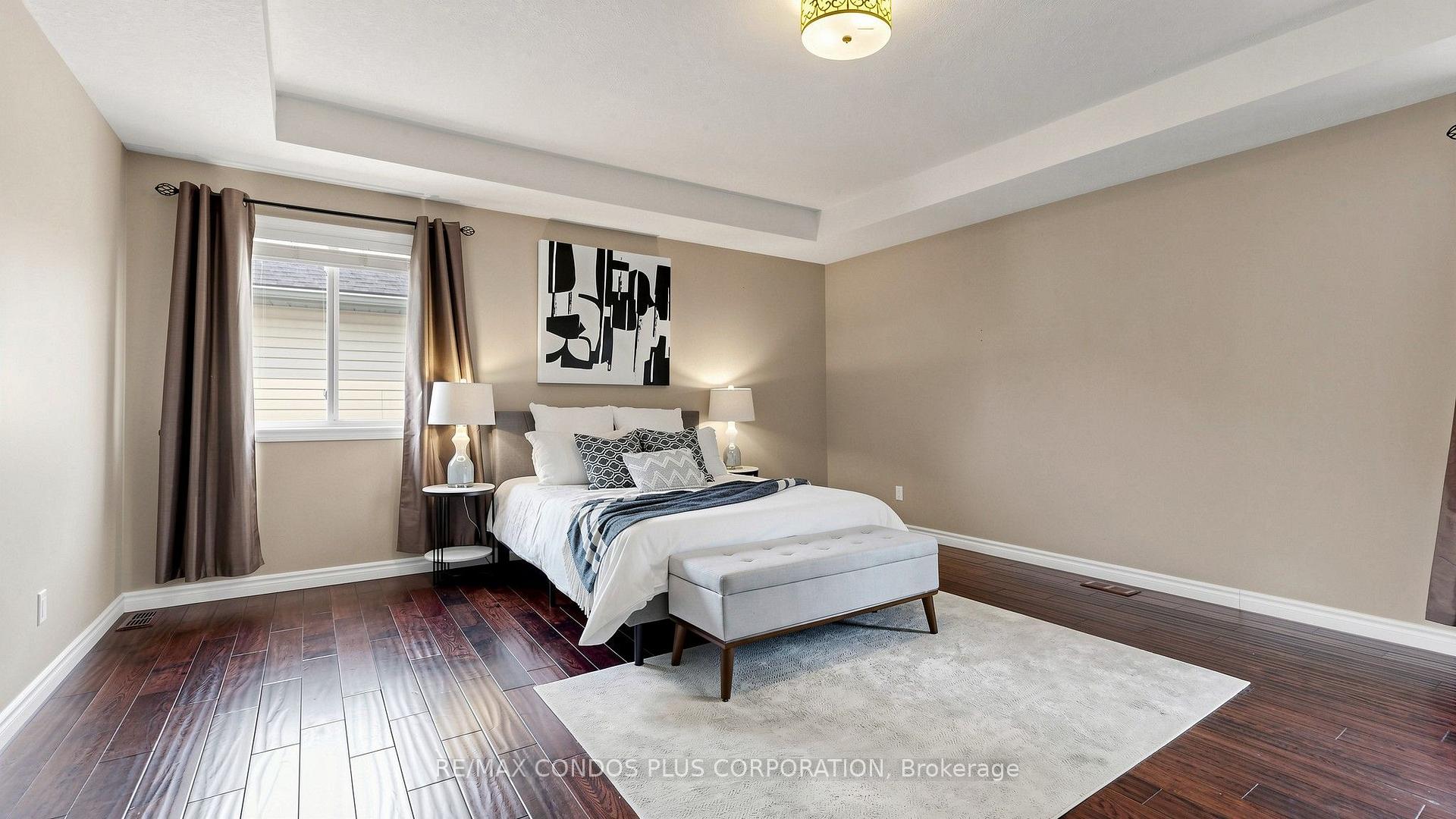 Photo 10 of 859 Brandenburg Boulevard, Waterloo, Clair Hills — HOMEH