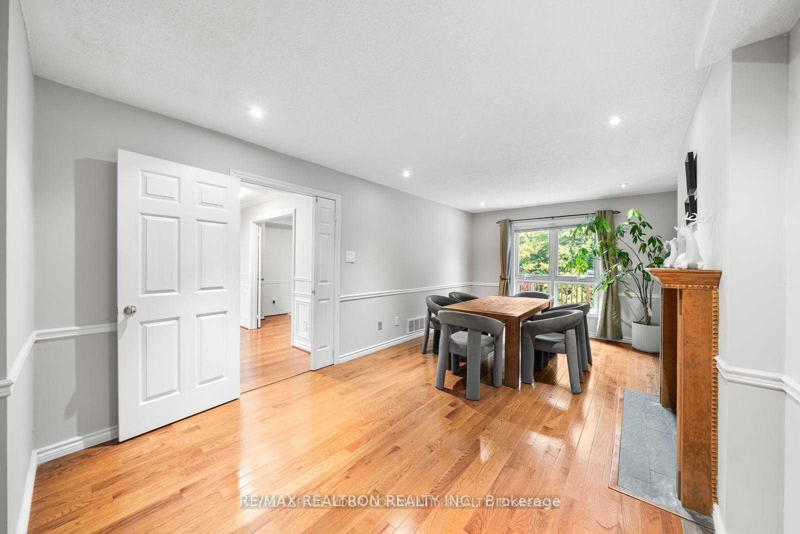 Photo 13 of 235 Kemano Road, Aurora, Aurora Heights — HOMEH