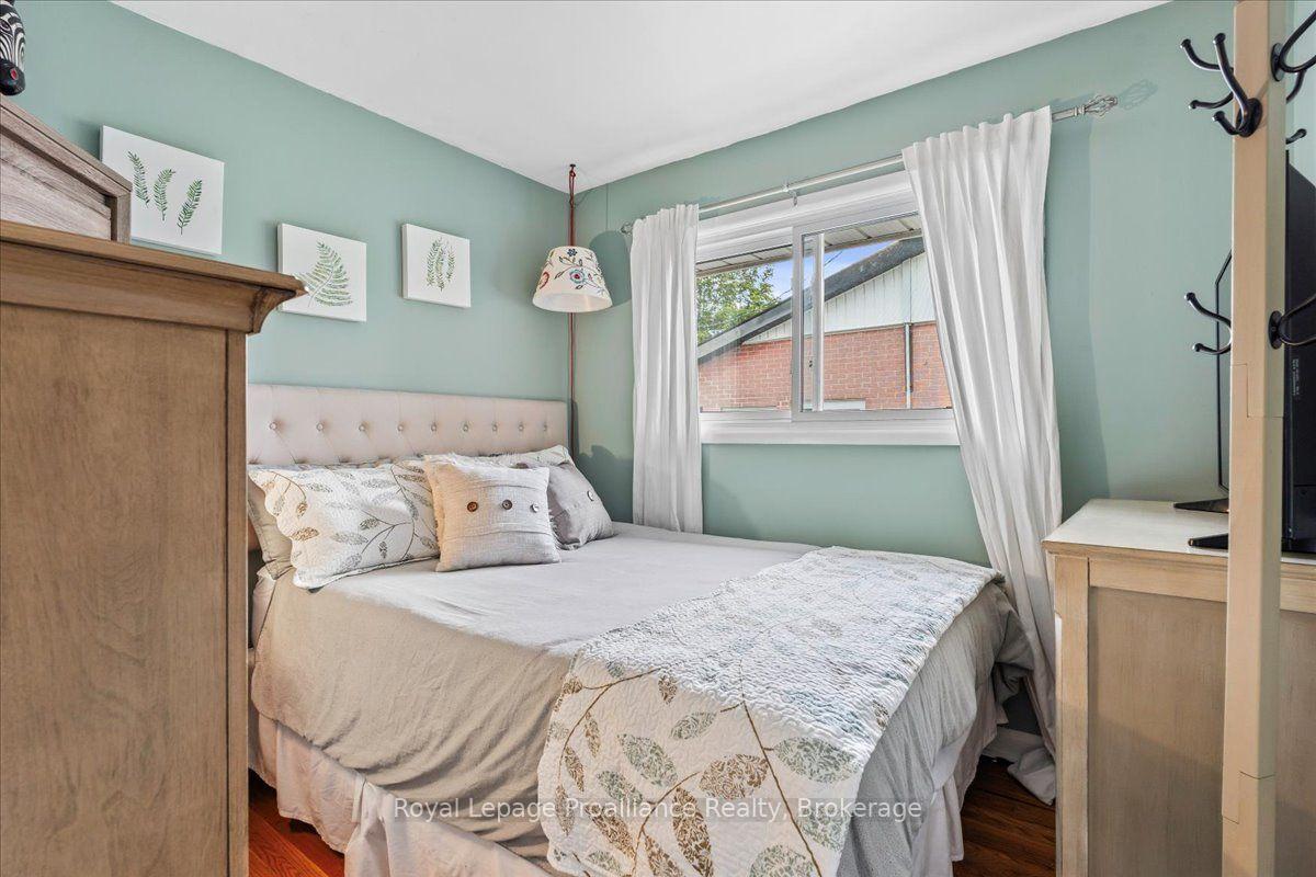 Photo 14 of 23 Alfred Drive, Belleville, Belleville Ward — HOMEH