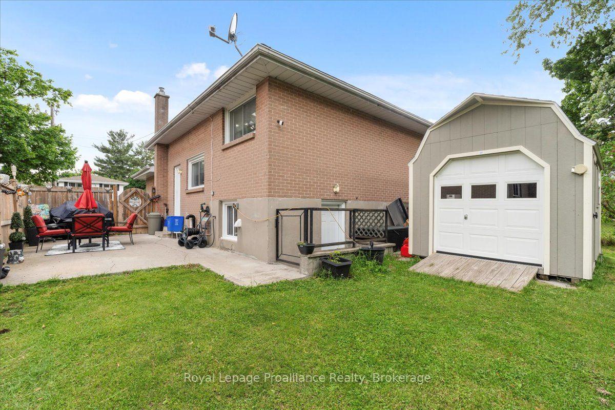 Photo 28 of 23 Alfred Drive, Belleville, Belleville Ward — HOMEH