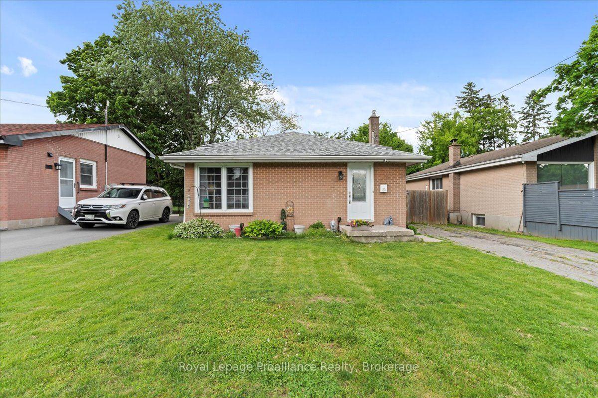 Photo 32 of 23 Alfred Drive, Belleville, Belleville Ward — HOMEH