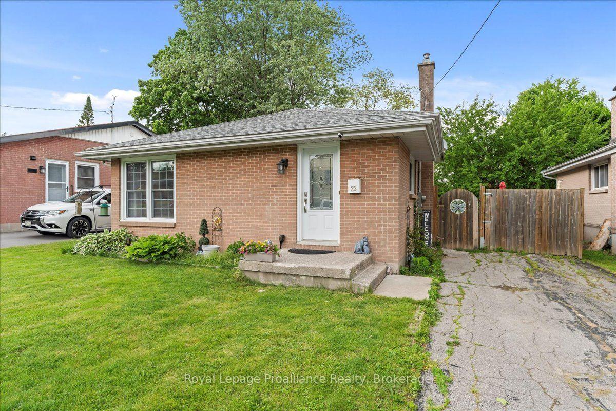 Photo 33 of 23 Alfred Drive, Belleville, Belleville Ward — HOMEH
