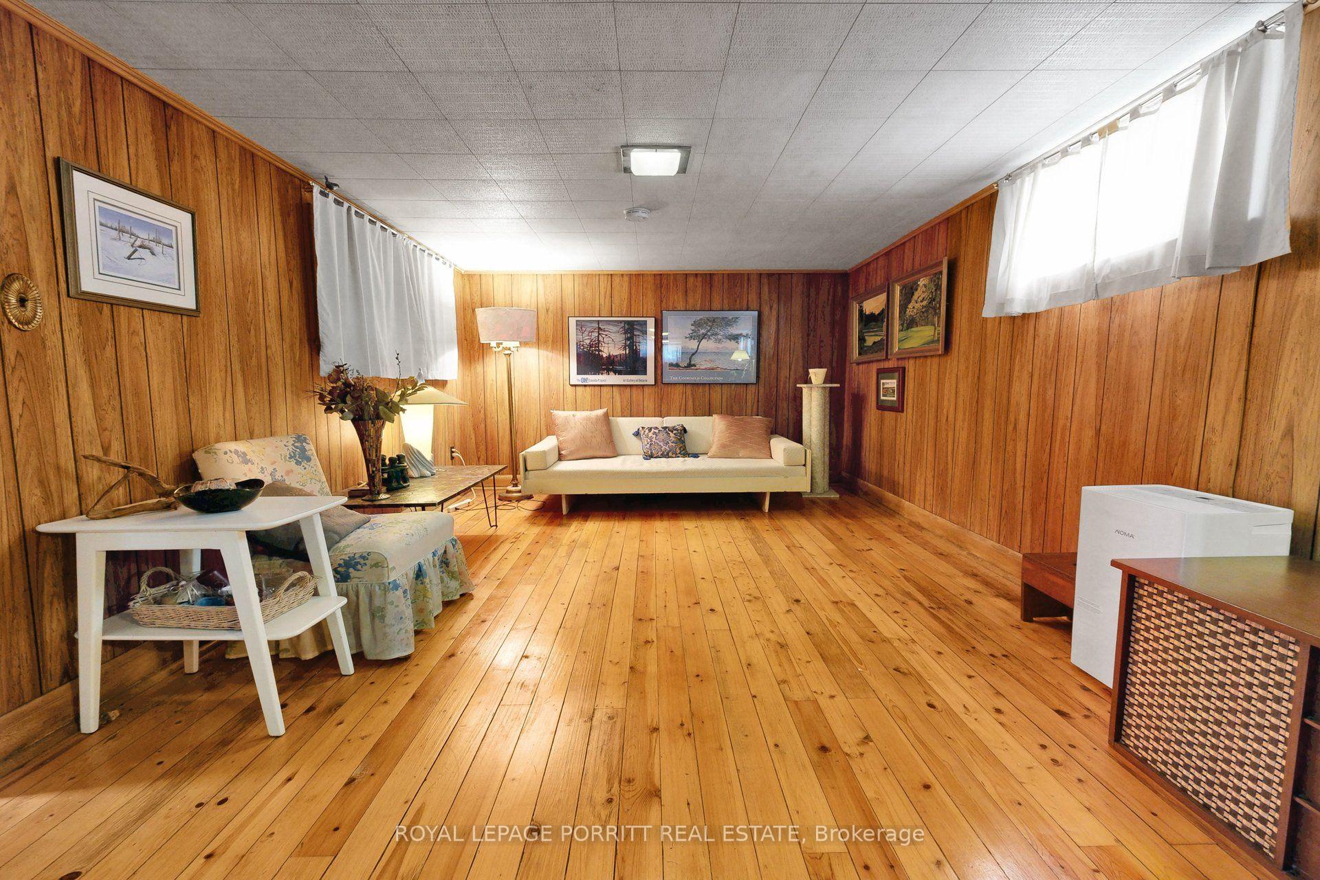 Photo 16 of 79 Burlingame Road, Etobicoke, Alderwood — HOMEH