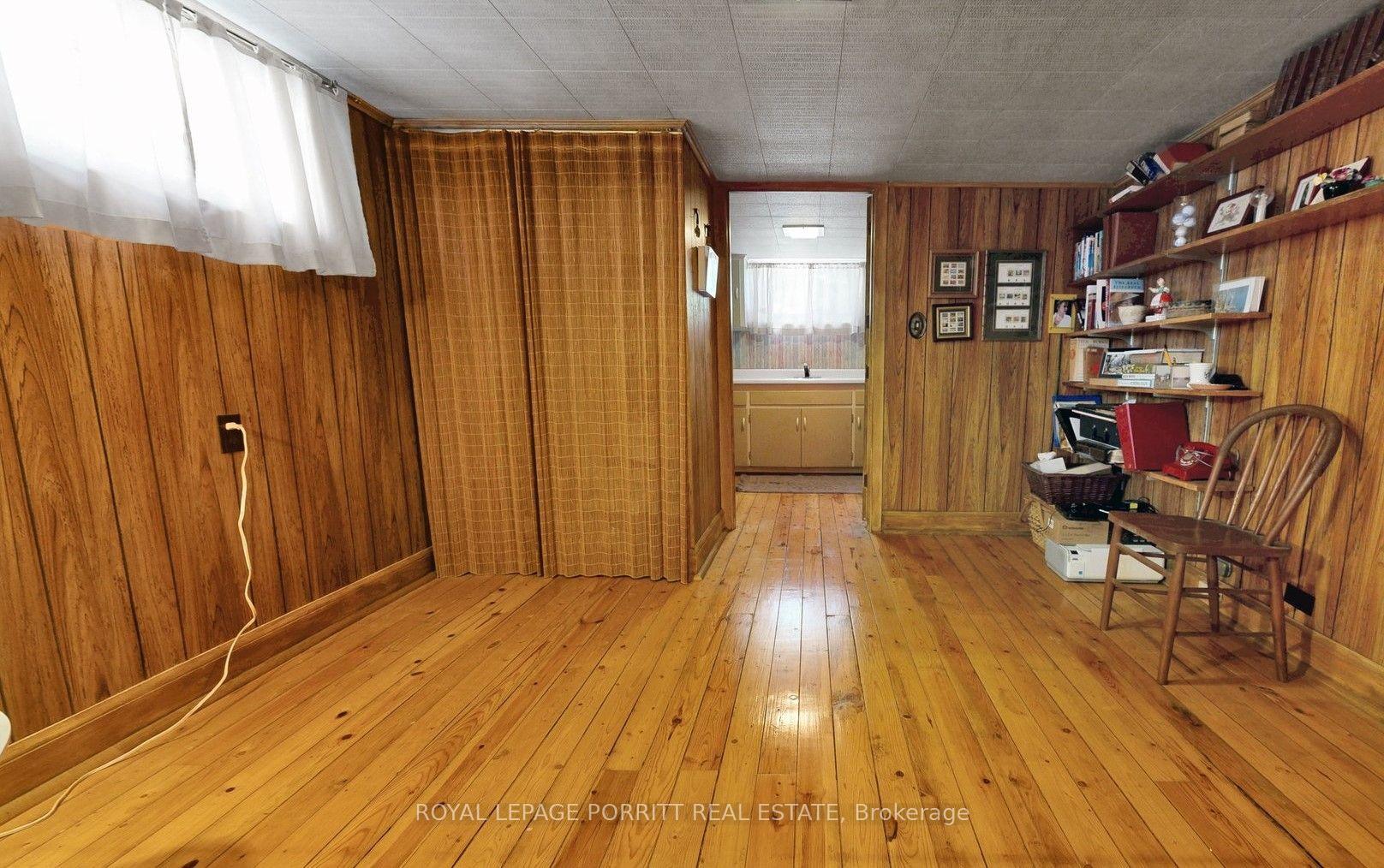 Photo 17 of 79 Burlingame Road, Etobicoke, Alderwood — HOMEH