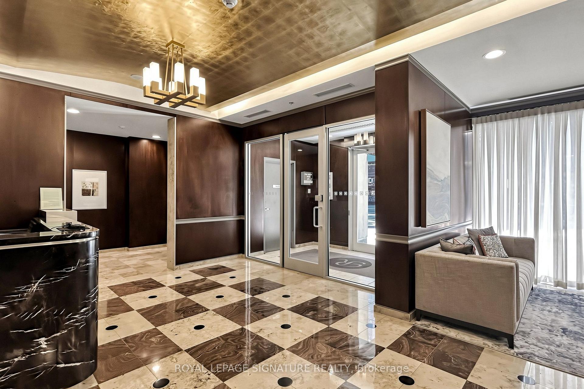 Photo 6 of Unit 1801, 388 Bloor Street E, Toronto, Rosedale-Moore Park — HOMEH