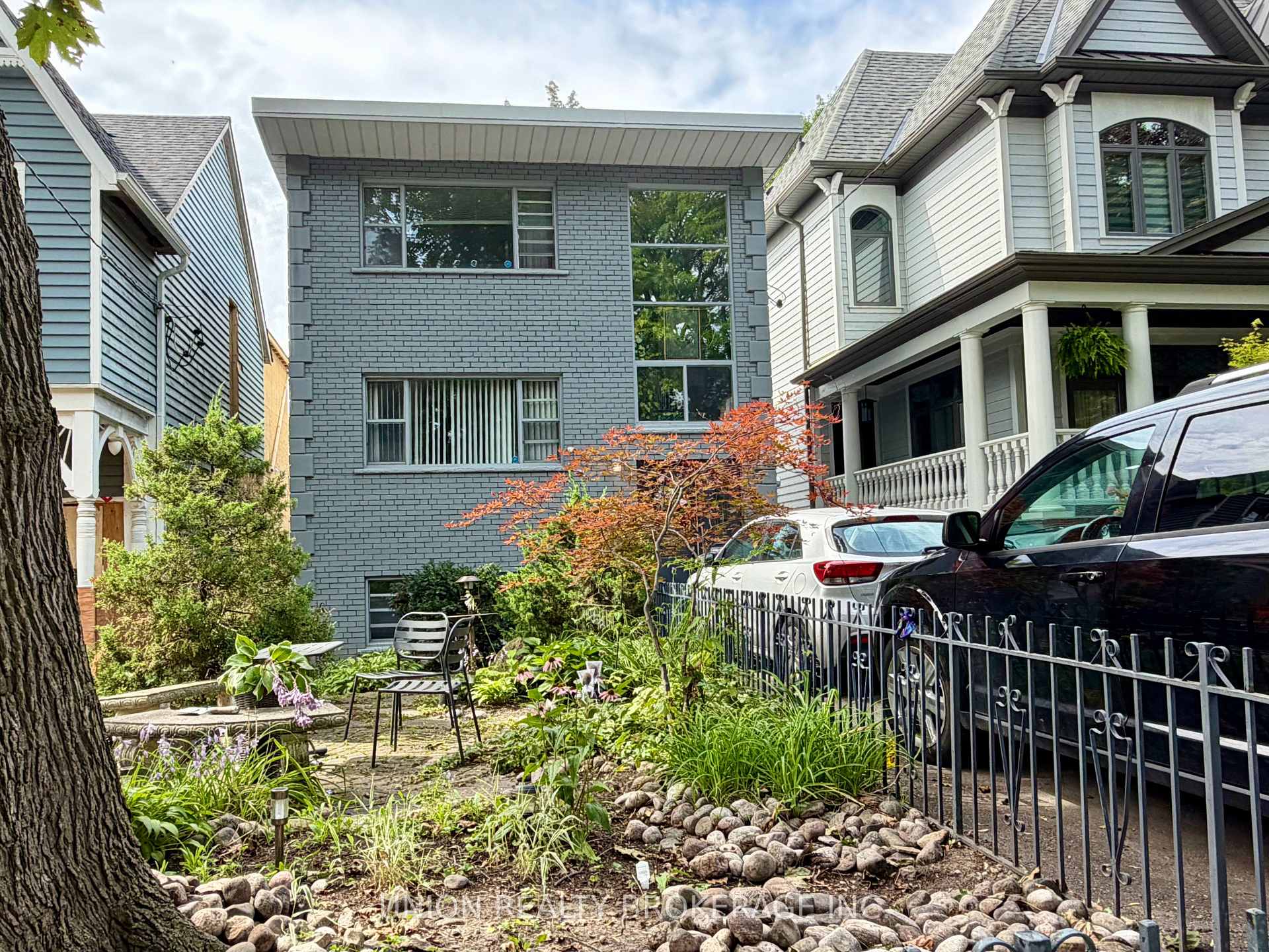 Photo 1 of Unit Upper, 36 Balsam Avenue, Toronto, The Beaches — HOMEH