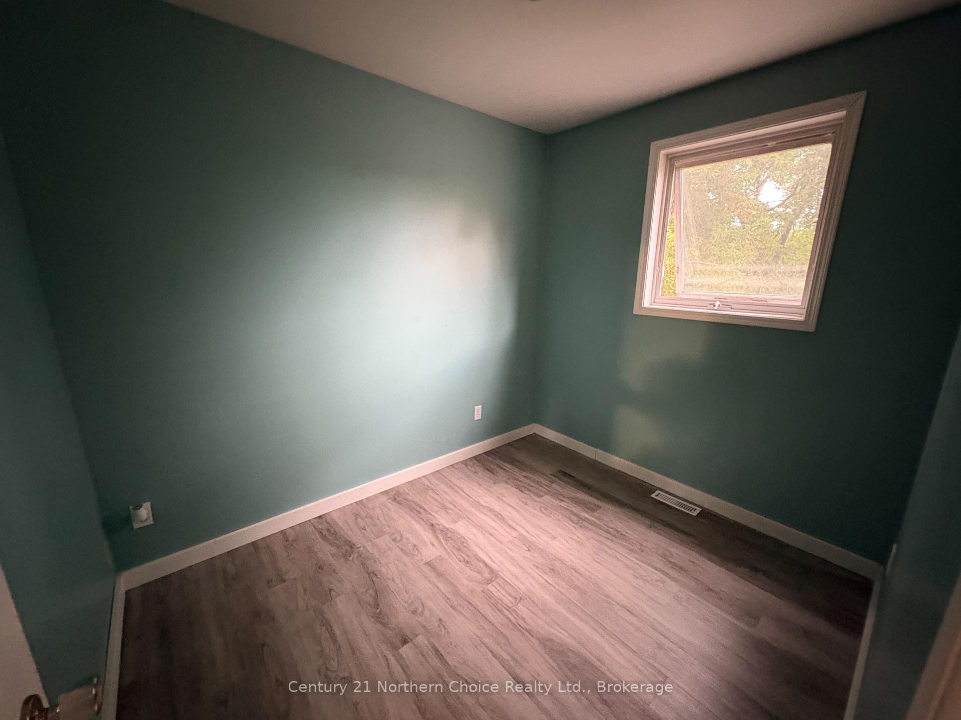Photo 8 of 832 River Drive N, Kenora, Central — HOMEH