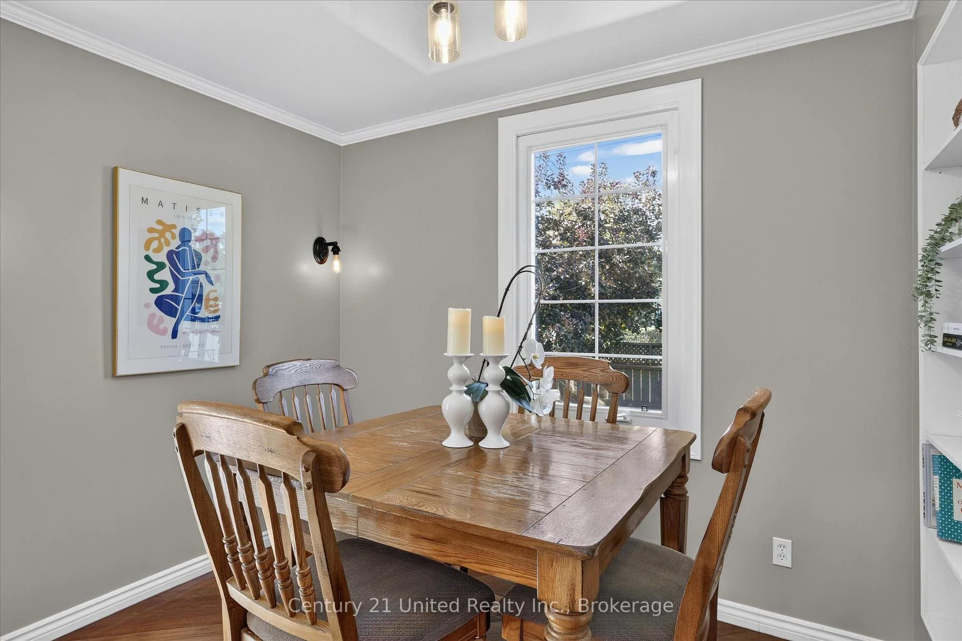 Photo 32 of 759 Hurley Street, Peterborough, Otonabee Ward 1 — HOMEH