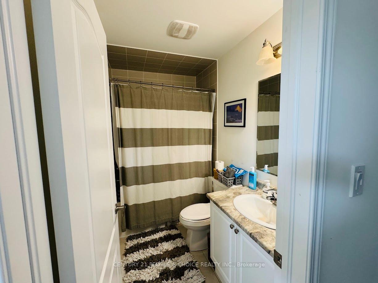Photo 12 of 112 Cleanside Road, Scarborough, Clairlea-Birchmount — HOMEH