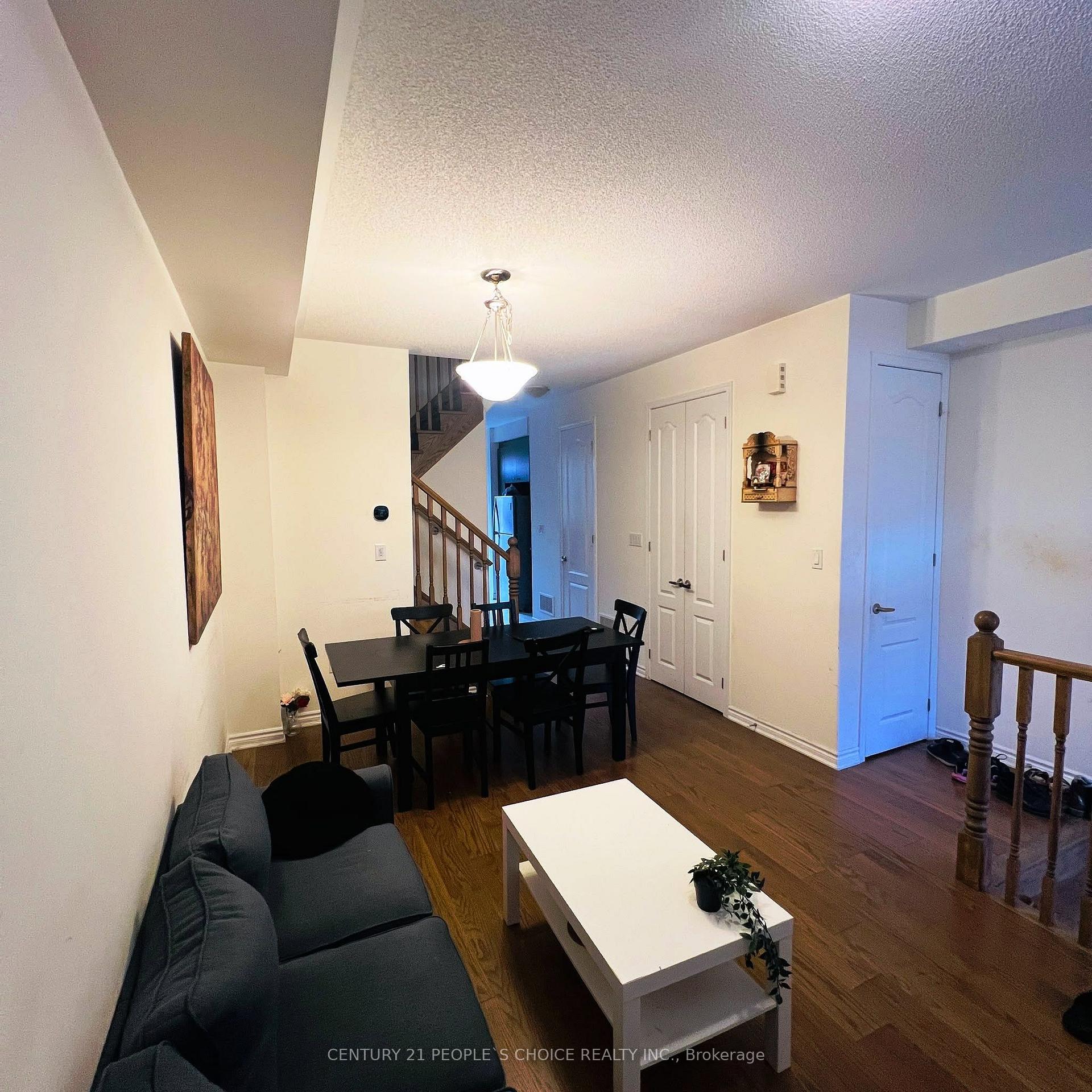 Photo 7 of 112 Cleanside Road, Scarborough, Clairlea-Birchmount — HOMEH
