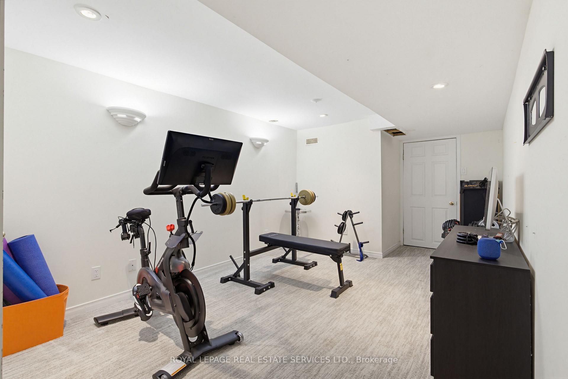 Photo 32 of 1390 Peerless Court, Oakville, College Park — HOMEH